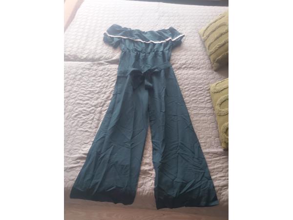 Offshoulder jumpsuit donkergroen XL