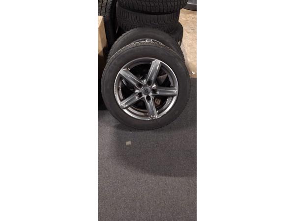 Licht metalen velgen en winterbanden