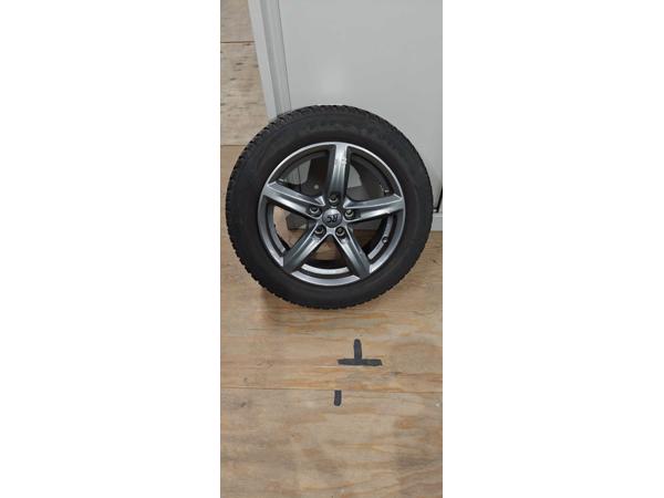 Licht metalen velgen en winterbanden