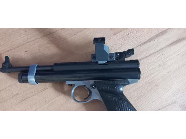 Crosman 2240 custom in .22