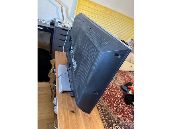 panasonic LCD TV