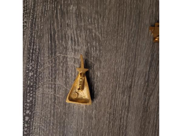 Vintage lancome paris broche in gehamerd verguld