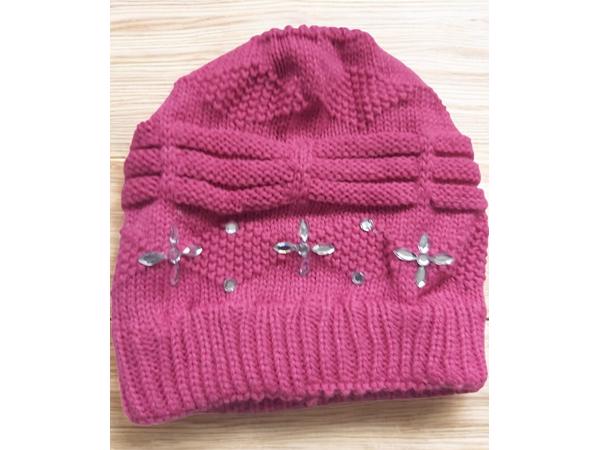 Beanie muts roze met glitter stenen