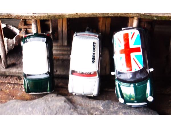 Setje van 3 mini cooper modelletjes