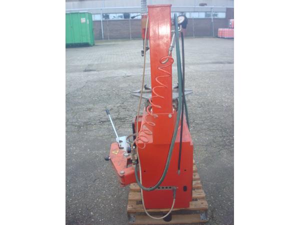 Banden De Montage Apparaat MF Aquila AS 900 380V Rood