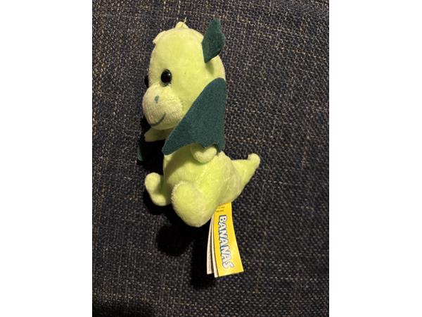 Knuffel groene draak klein draakje knuffel