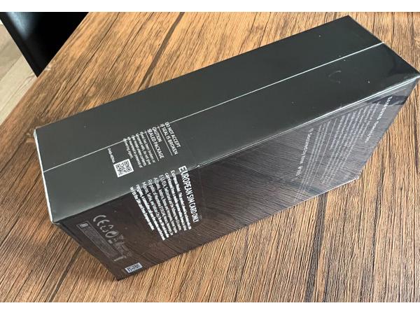 Samsung galaxy S10 GESEALD IN DOOS! €75.