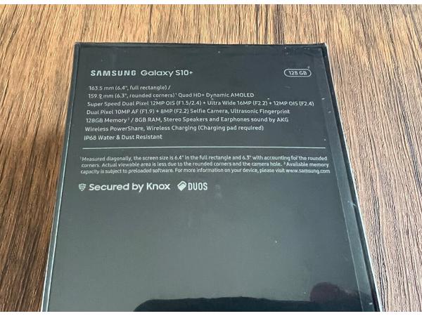 Samsung galaxy S10 GESEALD IN DOOS! €75.