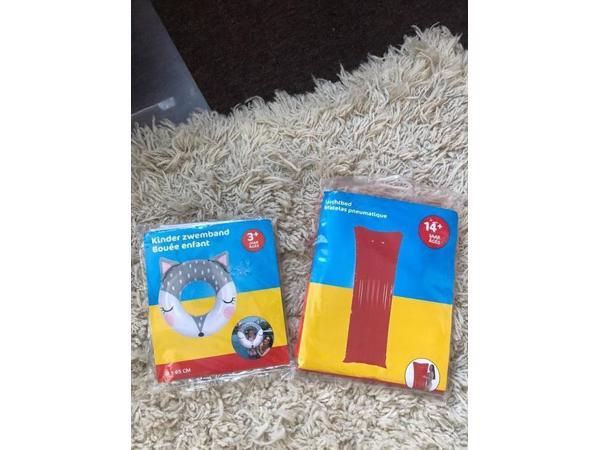 heerlijk met het warme weer zwembad