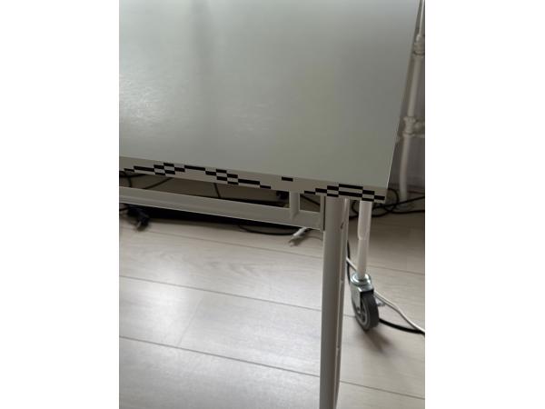 IKEA Sammankoppla bureau + stoel en lamp