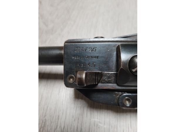 Weihrauch HW35, 4,5mm uit 1975.