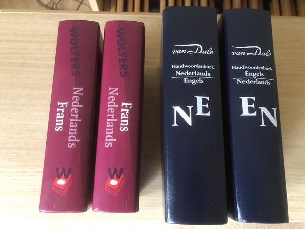 Wolters woordenboeken NL-FA en FA-NL