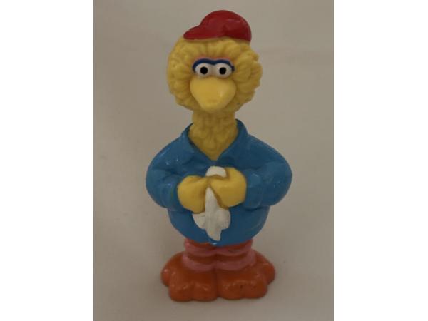 Sesamstraat Henson : yellow Big bird in takelauto garage