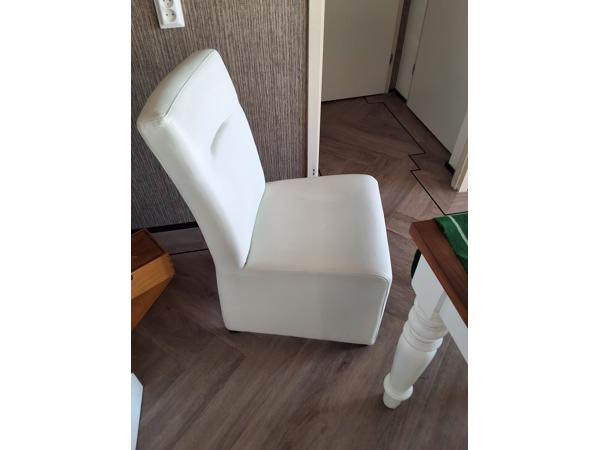 4 eetkamer stoelen wit