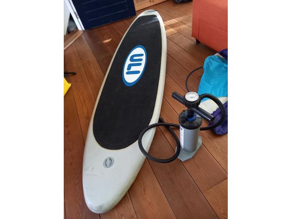 Opblaasbare surfplank