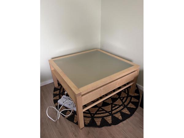 Mooie houten salontafel