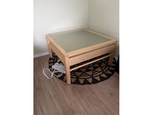 Mooie houten salontafel
