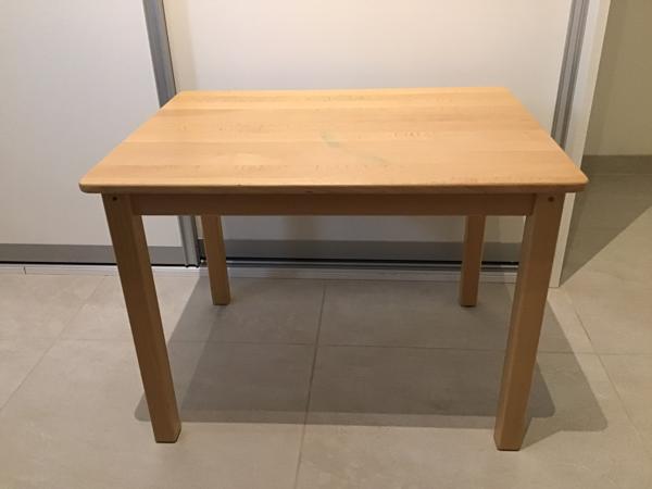 Speelgoed kist+tafeltje