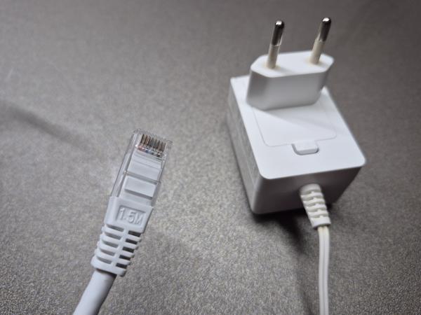 Philips Hue hub (2)