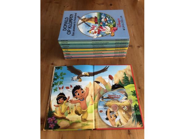Disney wereldclub boeken 5 delen + Disney boekenclub