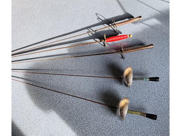 Floretjes voor de schermsport te koop