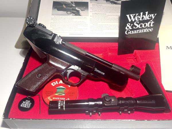Webley Typhoon luchtbuks
