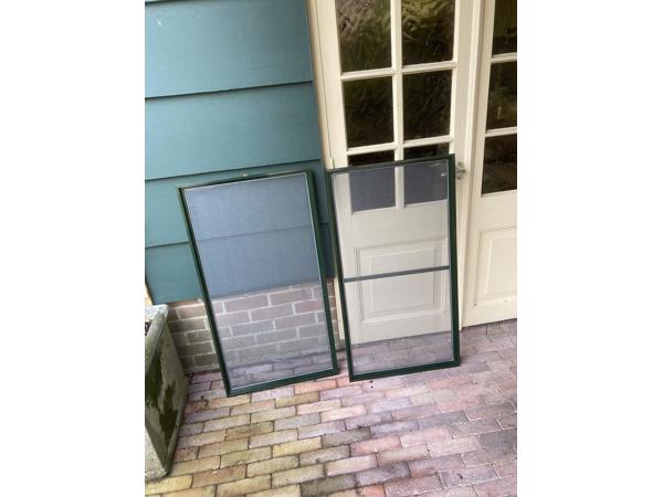 2 Inzethorren voor draai kiep raam