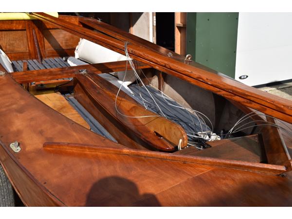 zeilboot met trailer te koop
