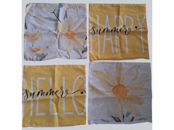 Set van 4 kussenhoezen mosterdgeel bloem en tekst 40x40cm