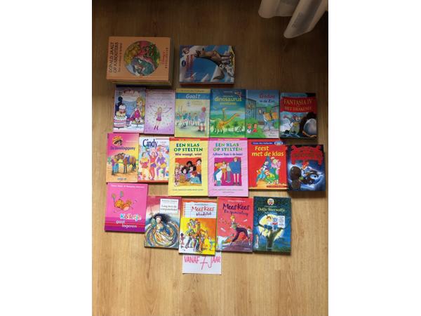 Lezen is fijn! Spannende dinosaurus avonturen dino ( 7+ )