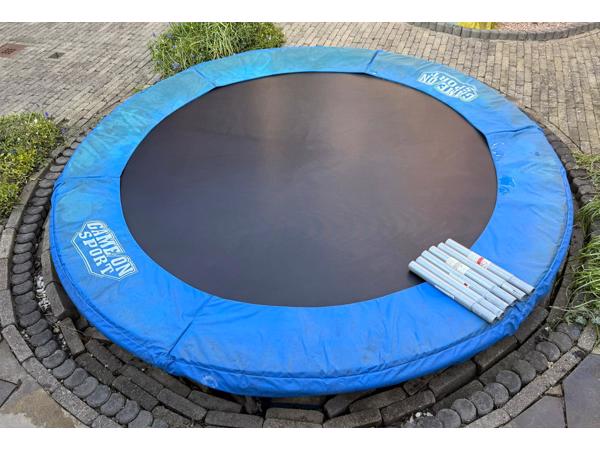 Trampoline