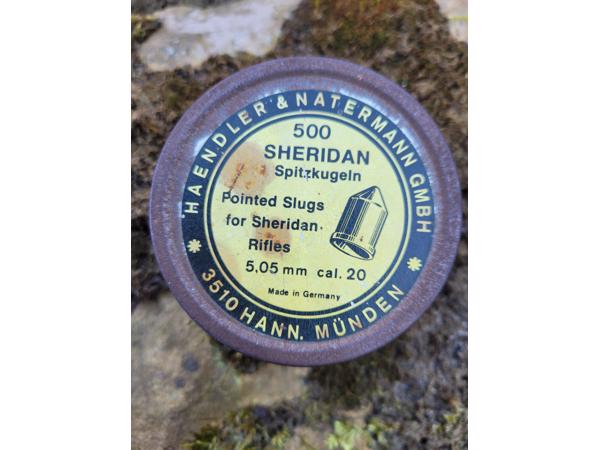 Sheridan pompbuks 5,05mm inclusief blikje pellets.