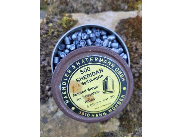 Sheridan pompbuks 5,05mm inclusief blikje pellets.