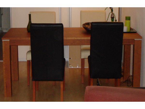 Houten Eettafel met 4 stoelen