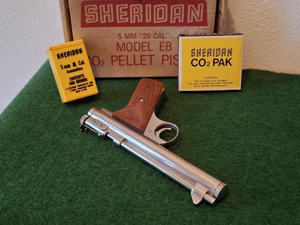 Sheridan E series .20 CO2 pistool (1 year edition)