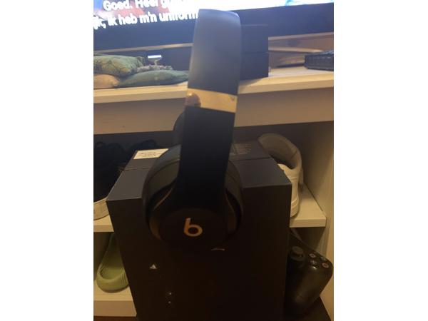 Beats headset bluetooth