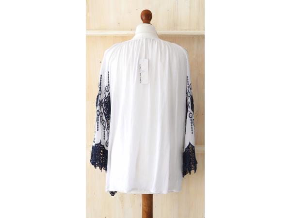 Mooi shirt / blouse, wit/blauw, 1 maat 36,38,40 (nieuw)