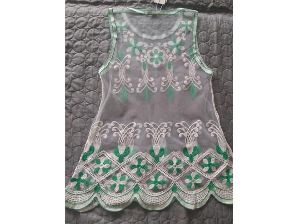 Whoa doorschijnende ibiza top met parels groen S/M