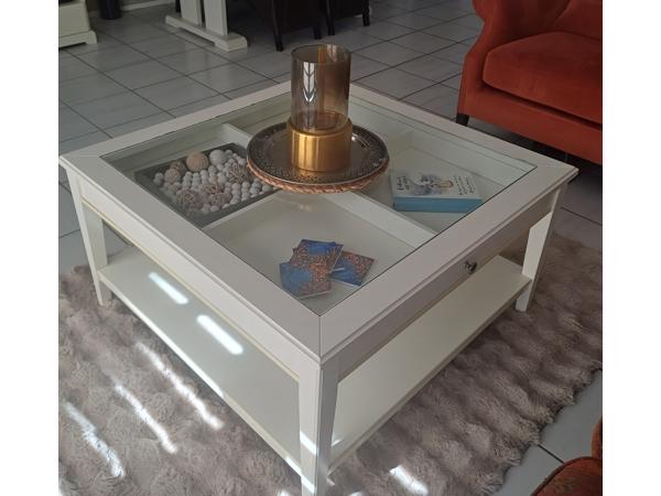 Salontafel wit met glasplaat