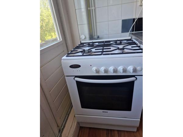 Gratis fornuis Bosch met oven - ophalen op 17, 18 of 19 juli.