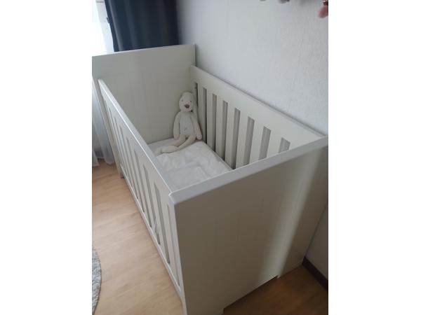 Heel mooi baby/kinder ledikantje