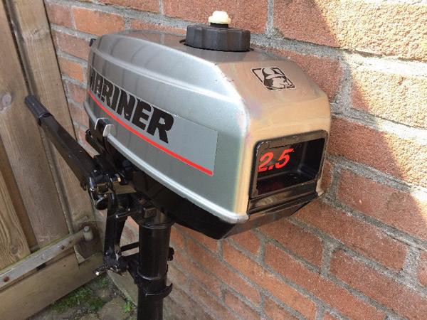 Aanhangmotor Mariner.  2,5 PK