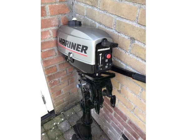 Aanhangmotor Mariner.  2,5 PK