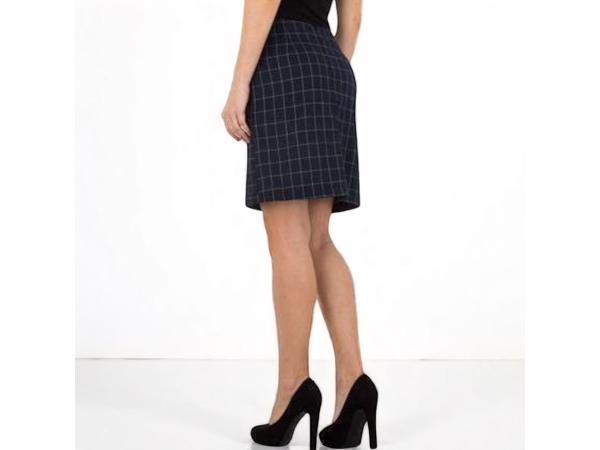 Rok geruit marineblauw met veters M
