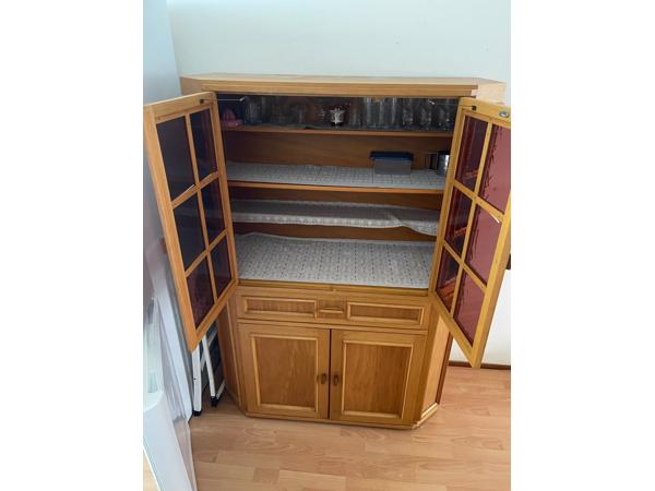Houten vitrinekast