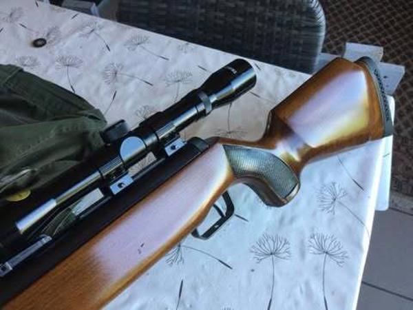 zeer mooie diana 50 4.5 mm met richt kijker