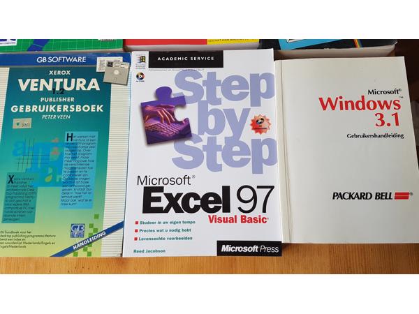 Handboeken oude computersystemen