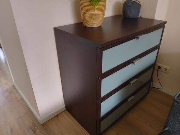 Ladekast met 4 lades, donkerbruin met melkglas