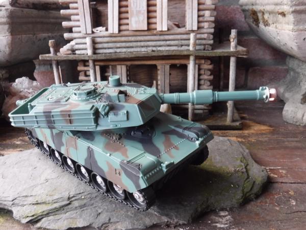 Panter speelgoed tank V