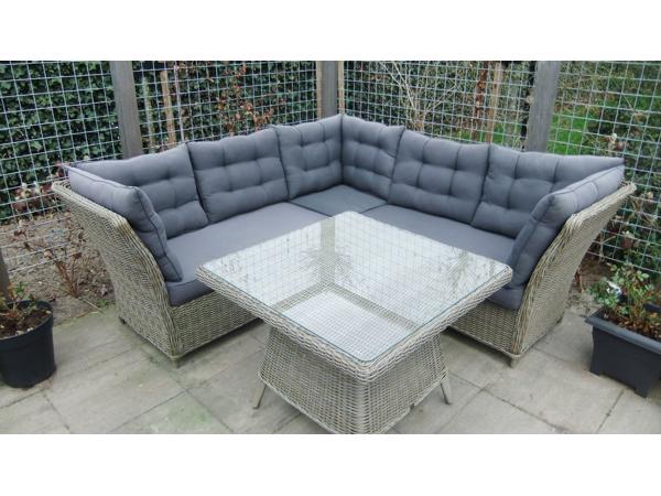 Loungeset voor in de tuin